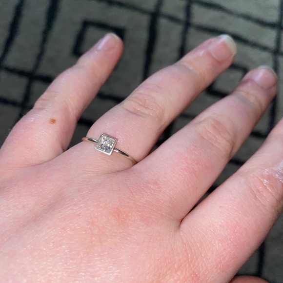 Talisa Size9 stackable ring - Picture 4 of 4